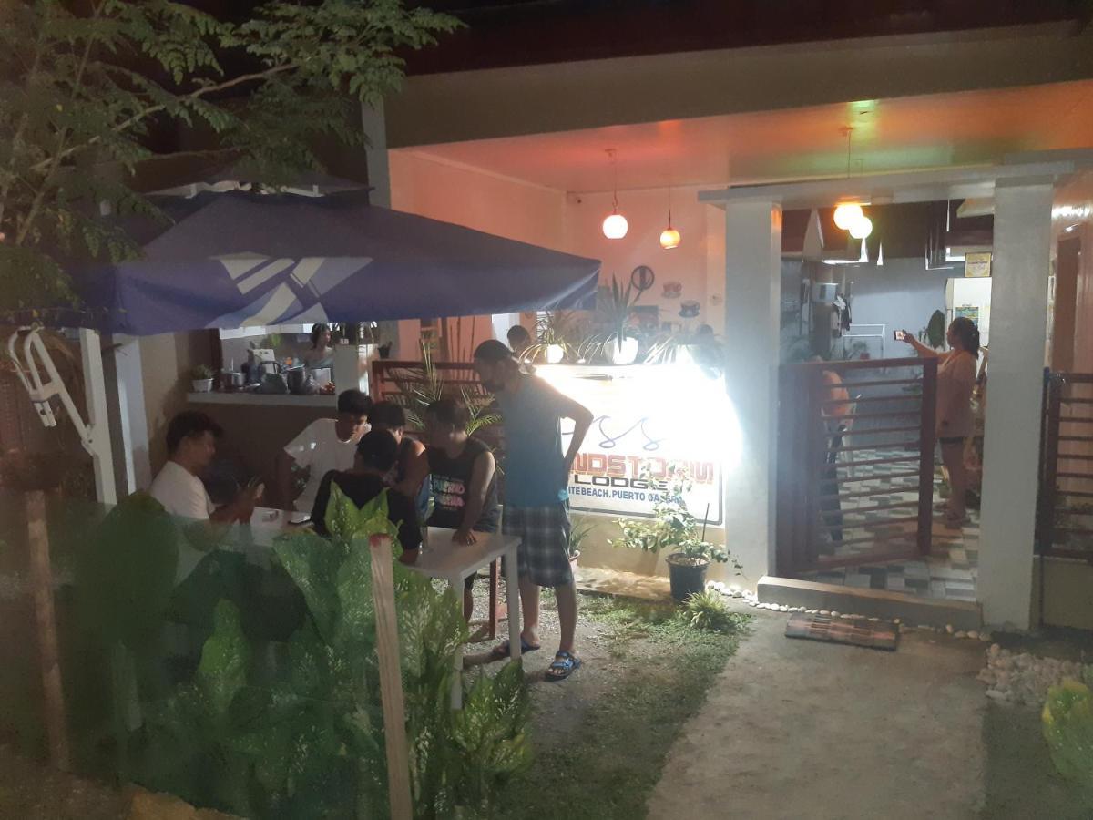 Sandstorm Lodge And Cafe Puerto Galera Exteriér fotografie