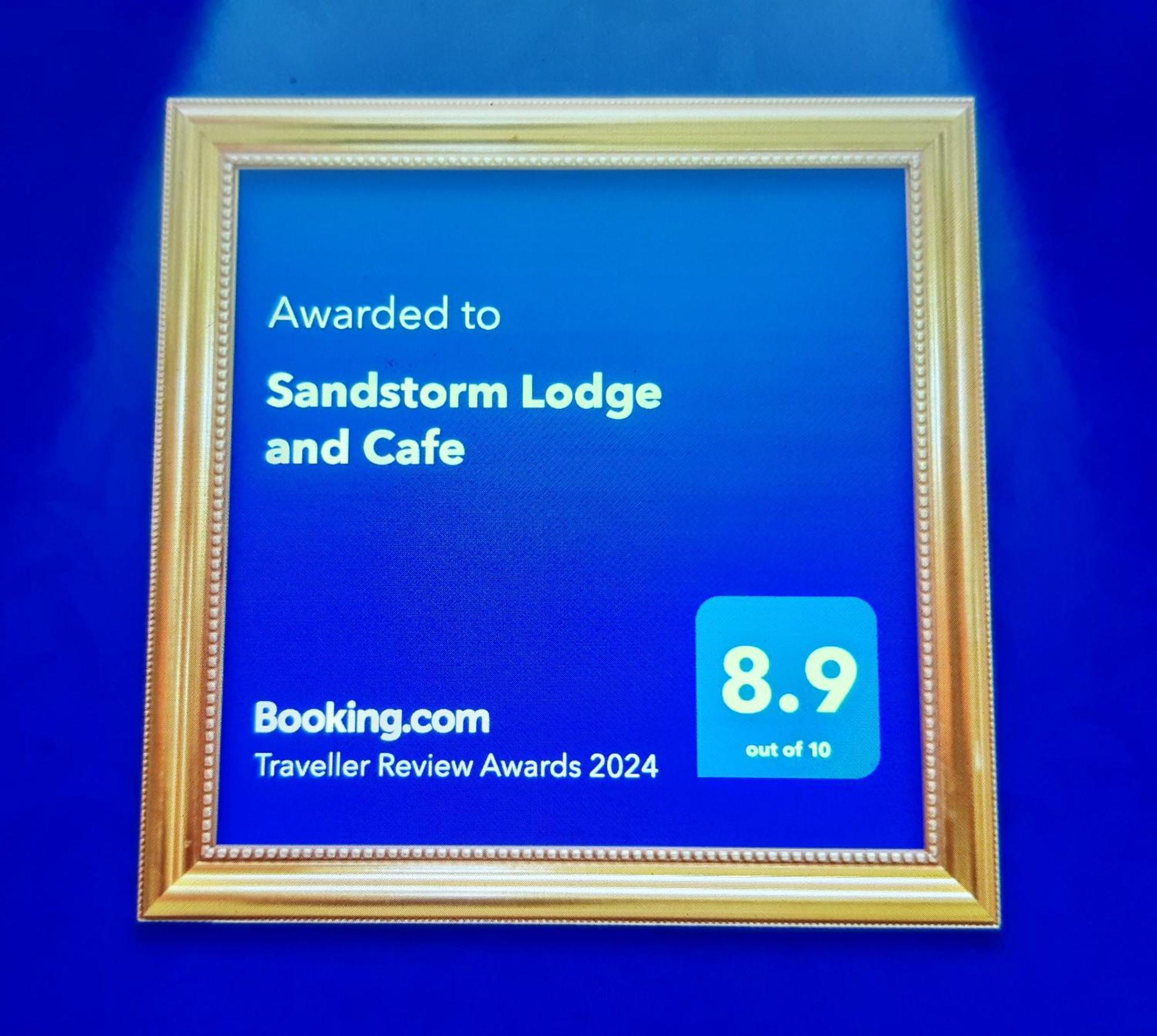 Sandstorm Lodge And Cafe Puerto Galera Exteriér fotografie
