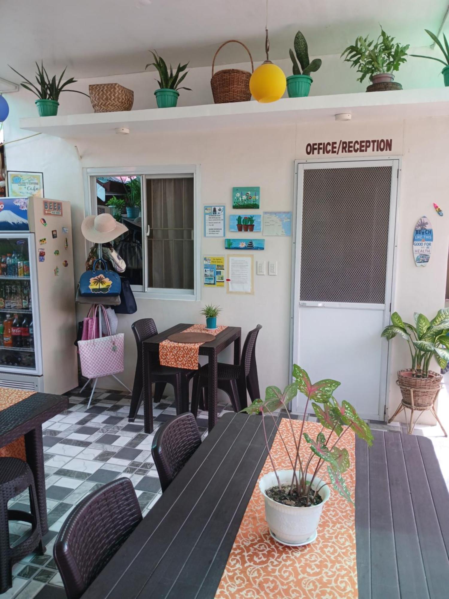 Sandstorm Lodge And Cafe Puerto Galera Exteriér fotografie